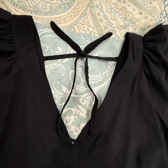 Old Navy Embroidered V Neck Swing Tiered Dress Black Medium Tall - Picture 9 of 10